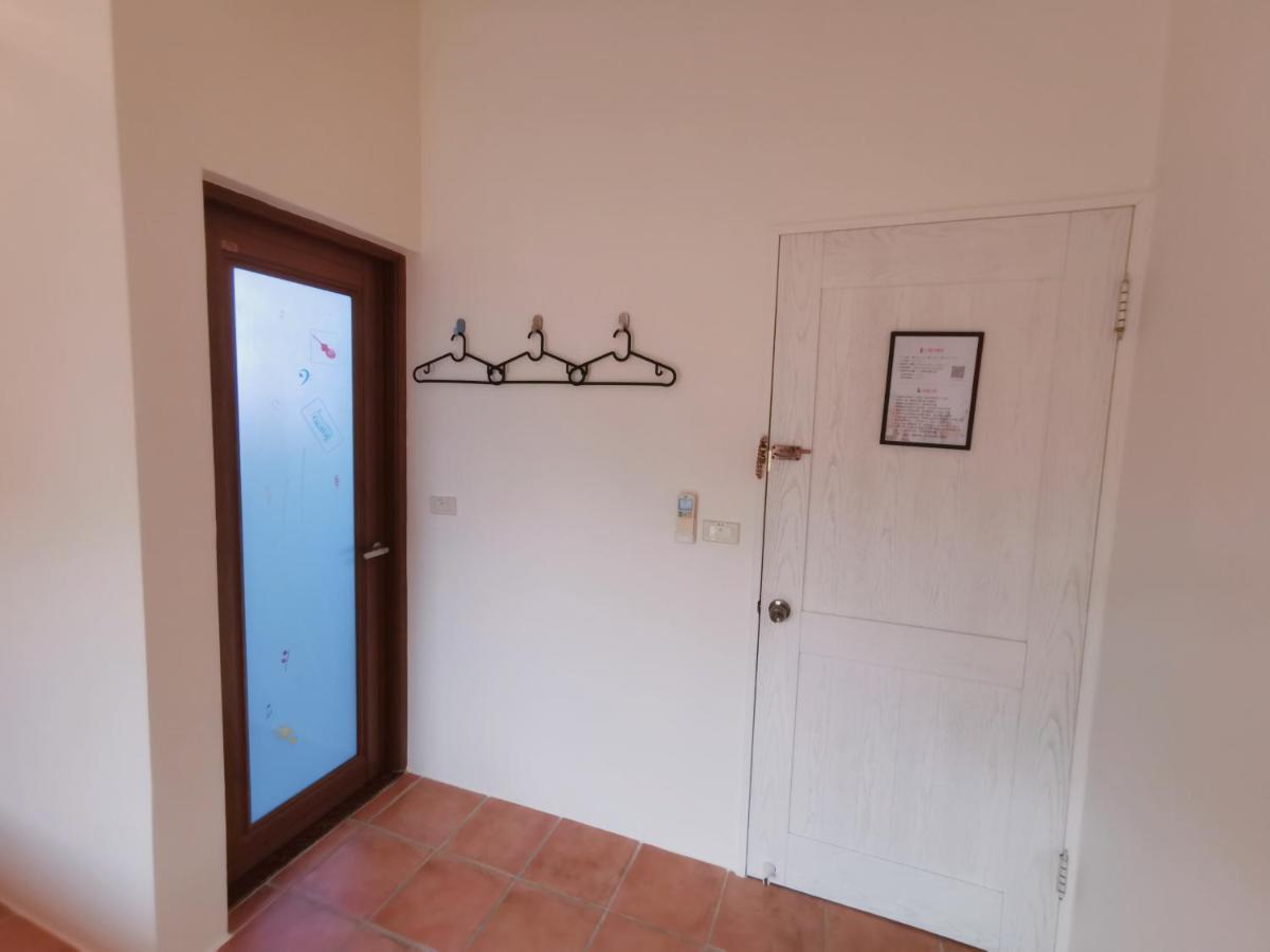 Yilan Beitou No.117 Bed and Breakfast Luodong Exteriör bild