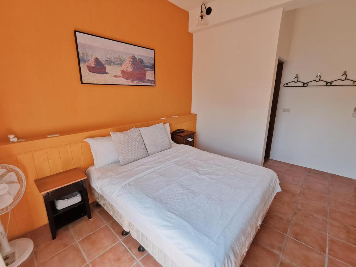 Yilan Beitou No.117 Bed and Breakfast Luodong Exteriör bild