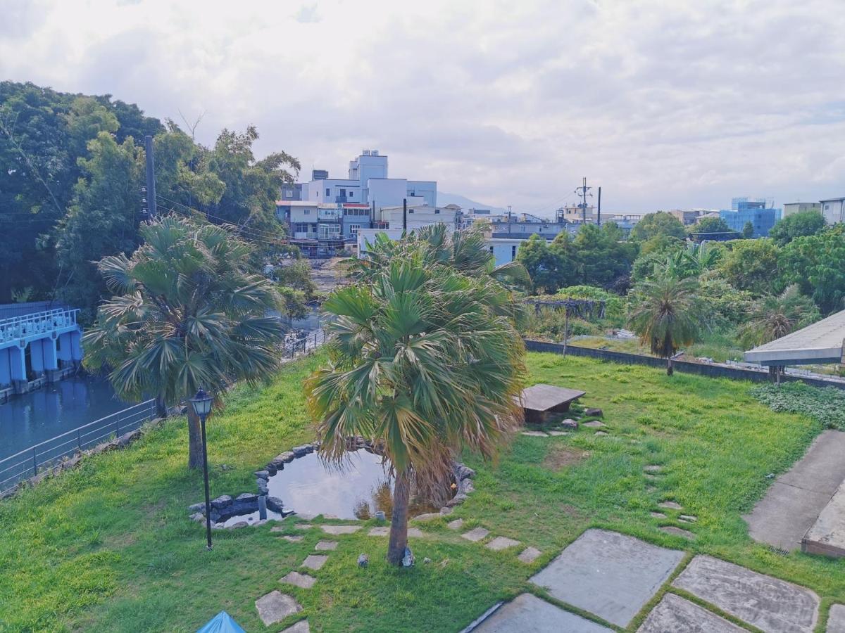 Yilan Beitou No.117 Bed and Breakfast Luodong Exteriör bild